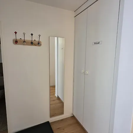 Pl203 Frisch Renovierte Lichtdurchflutete Mit Terrasse